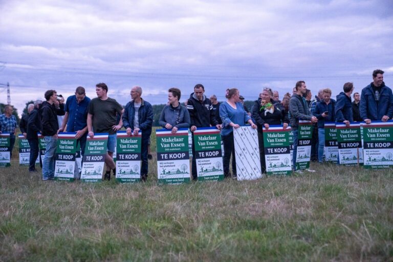 Boeren geven startschot voor landelijke actie tegen stikstofplannen
