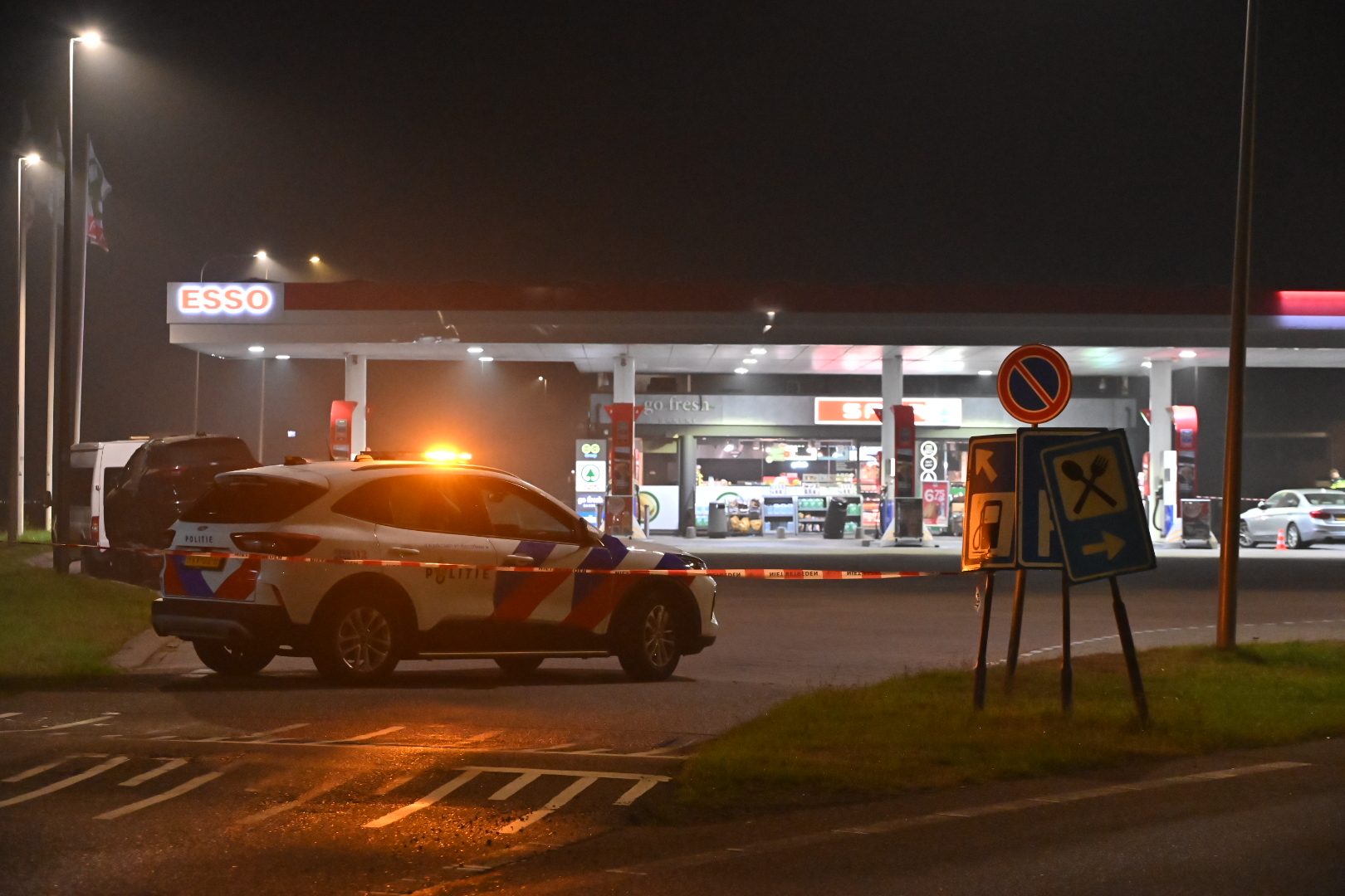 Tankstation langs snelweg bij Heemskerk overvallen, dader spoorloos
