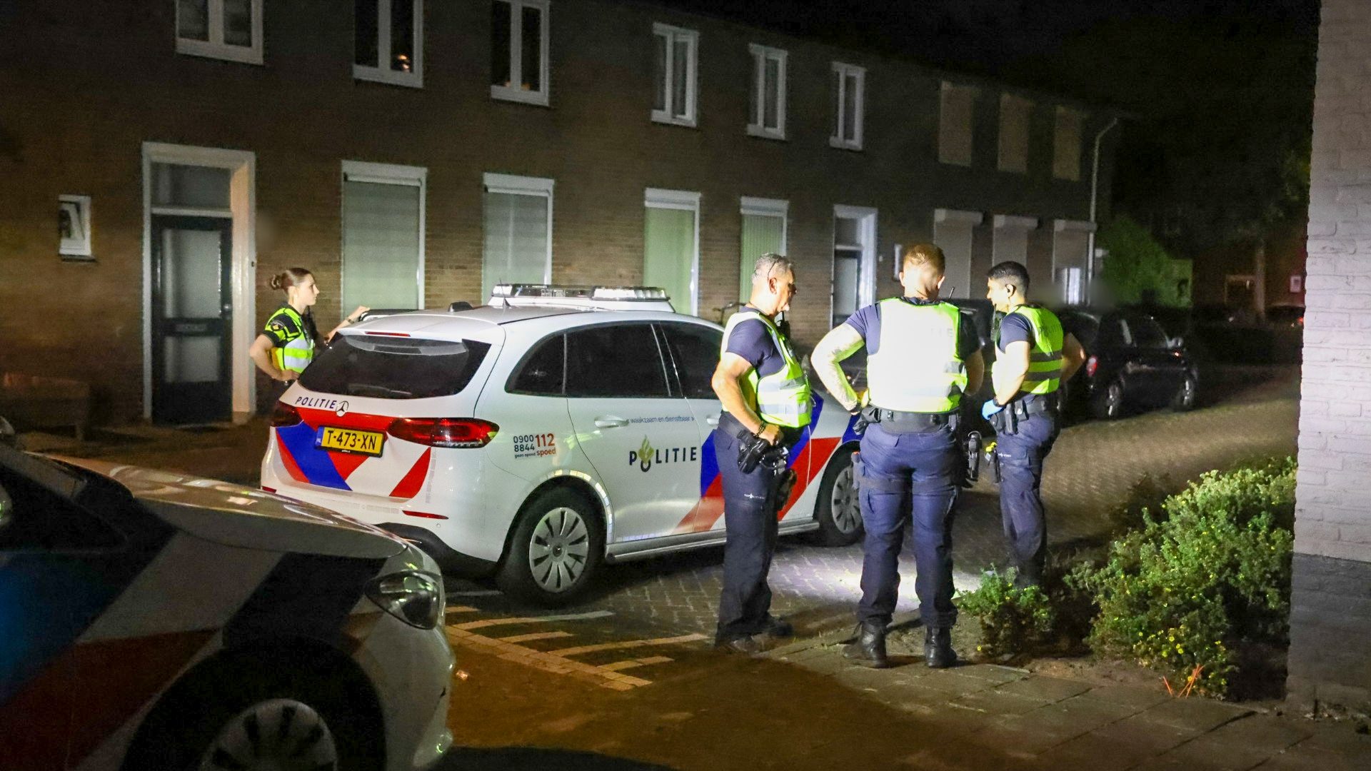 Straat afgesloten na steekpartij, politie doet onderzoek