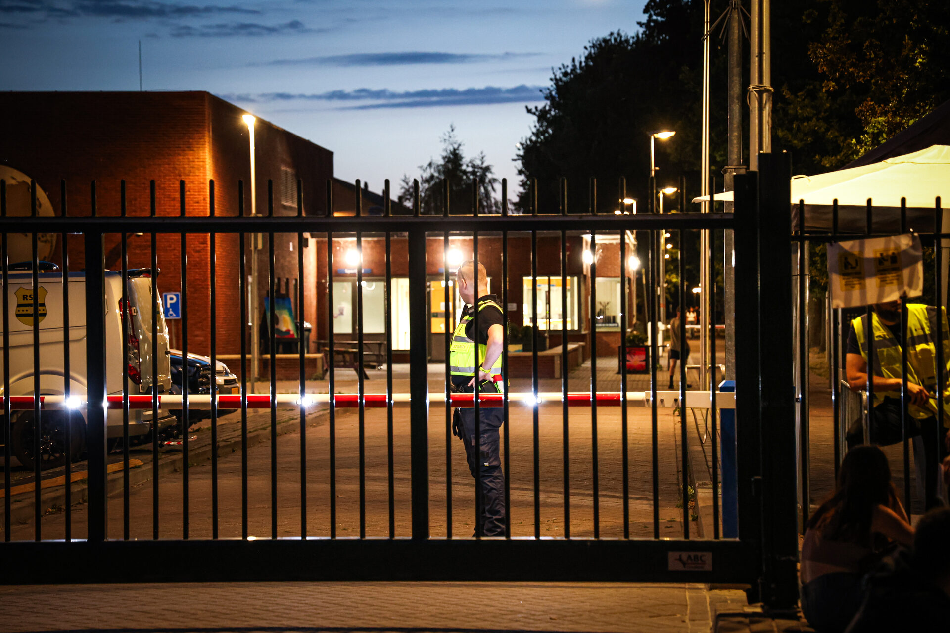 Steekpartij bij aanmeldcentrum Ter Apel, twee gewonden
