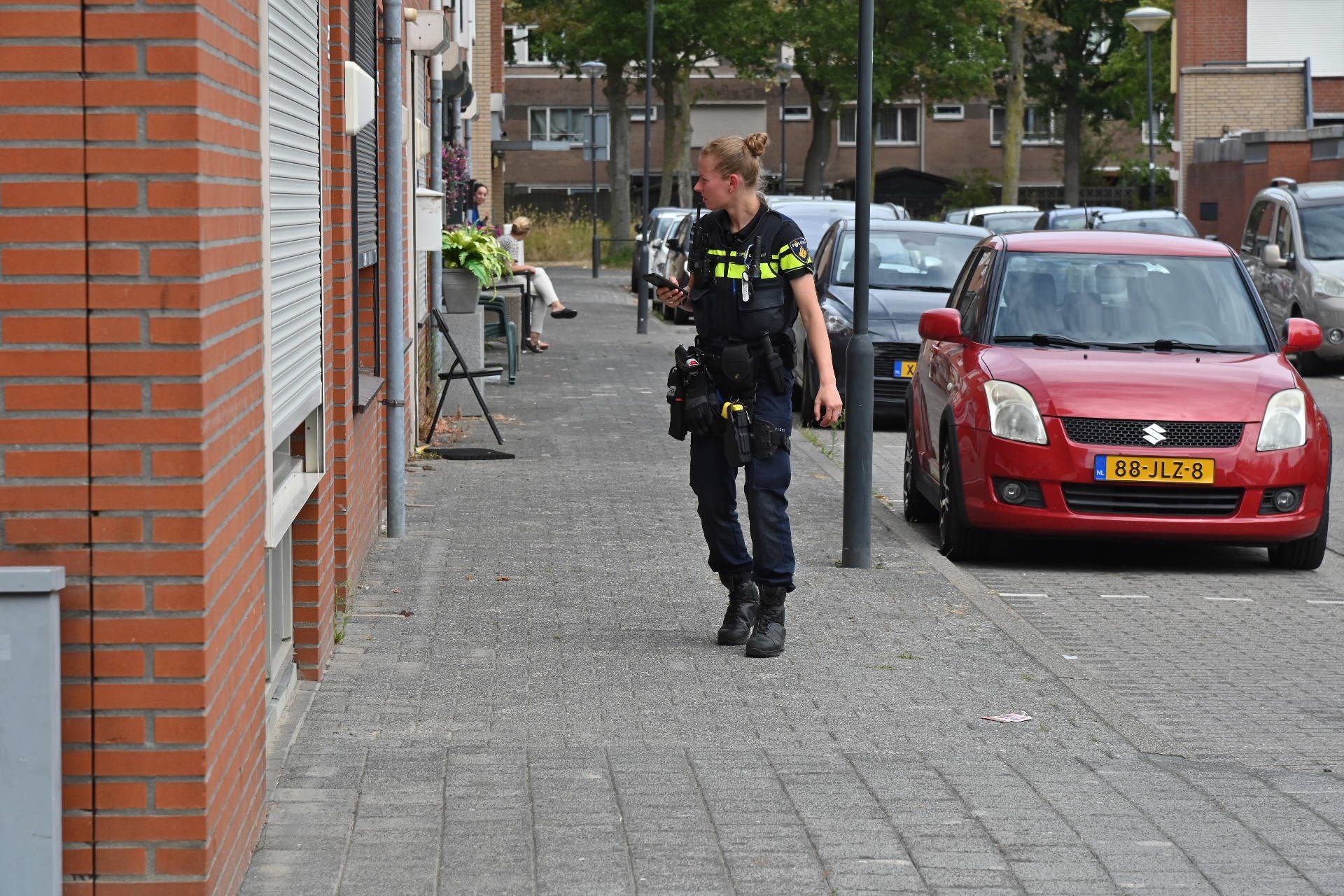 Bewoonster overvallen in haar woning, dader vlucht met lege handen