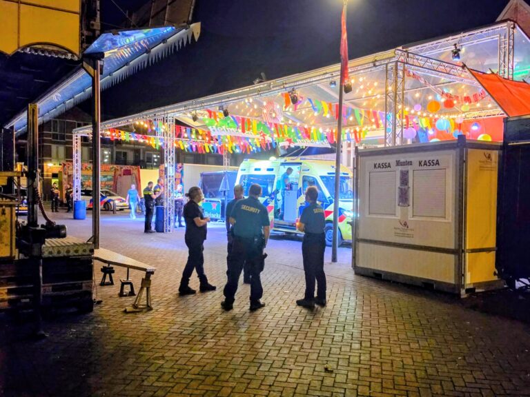 Grote vechtpartij op kermisterrein, politie massaal ingezet