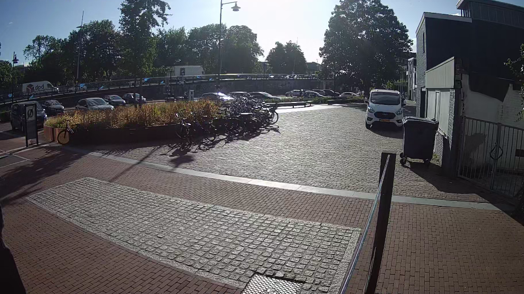 Politie zoekt twee jongens na bedreiging met vuurwapen