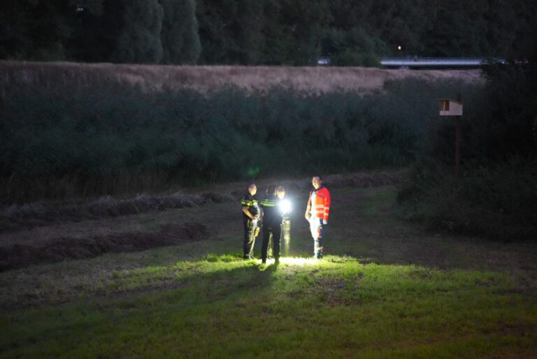 Grote zoekactie na vondst verdachte tas bij kanaal