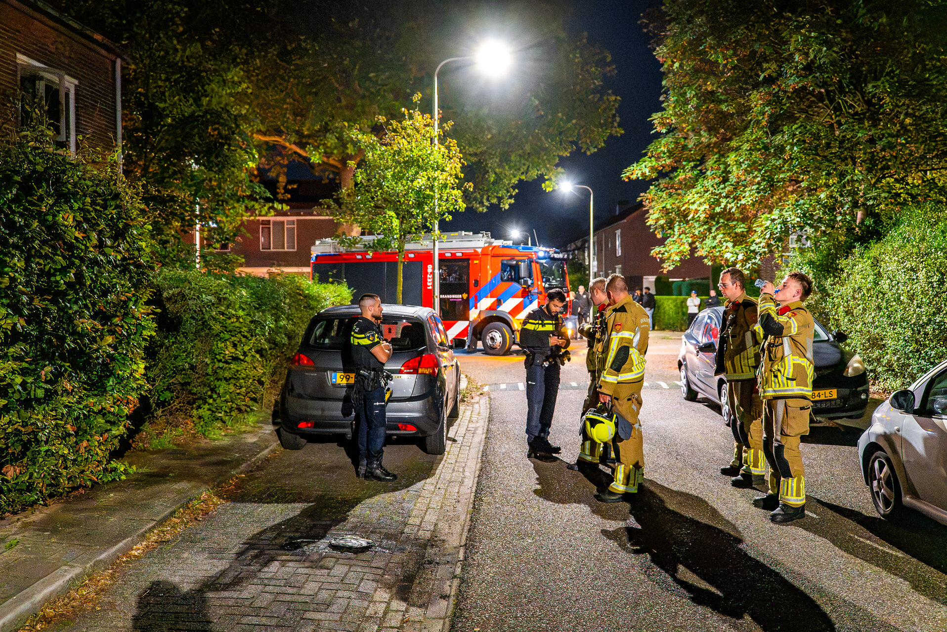 Politie doet onderzoek bij woning na explosie