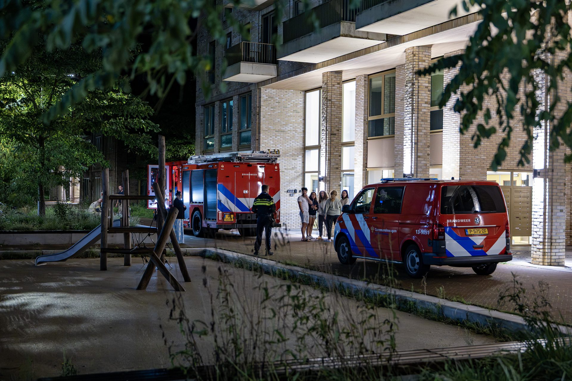 Explosief gaat af in appartementencomplex, ook muren beklad