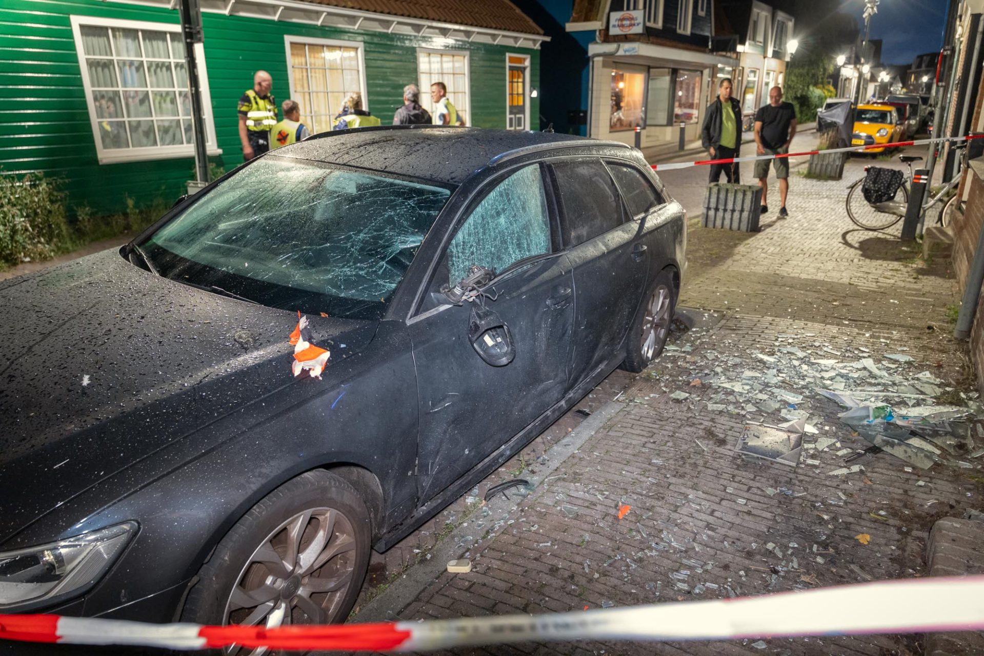 Woning opnieuw doelwit: auto en woning beschadigd door explosie