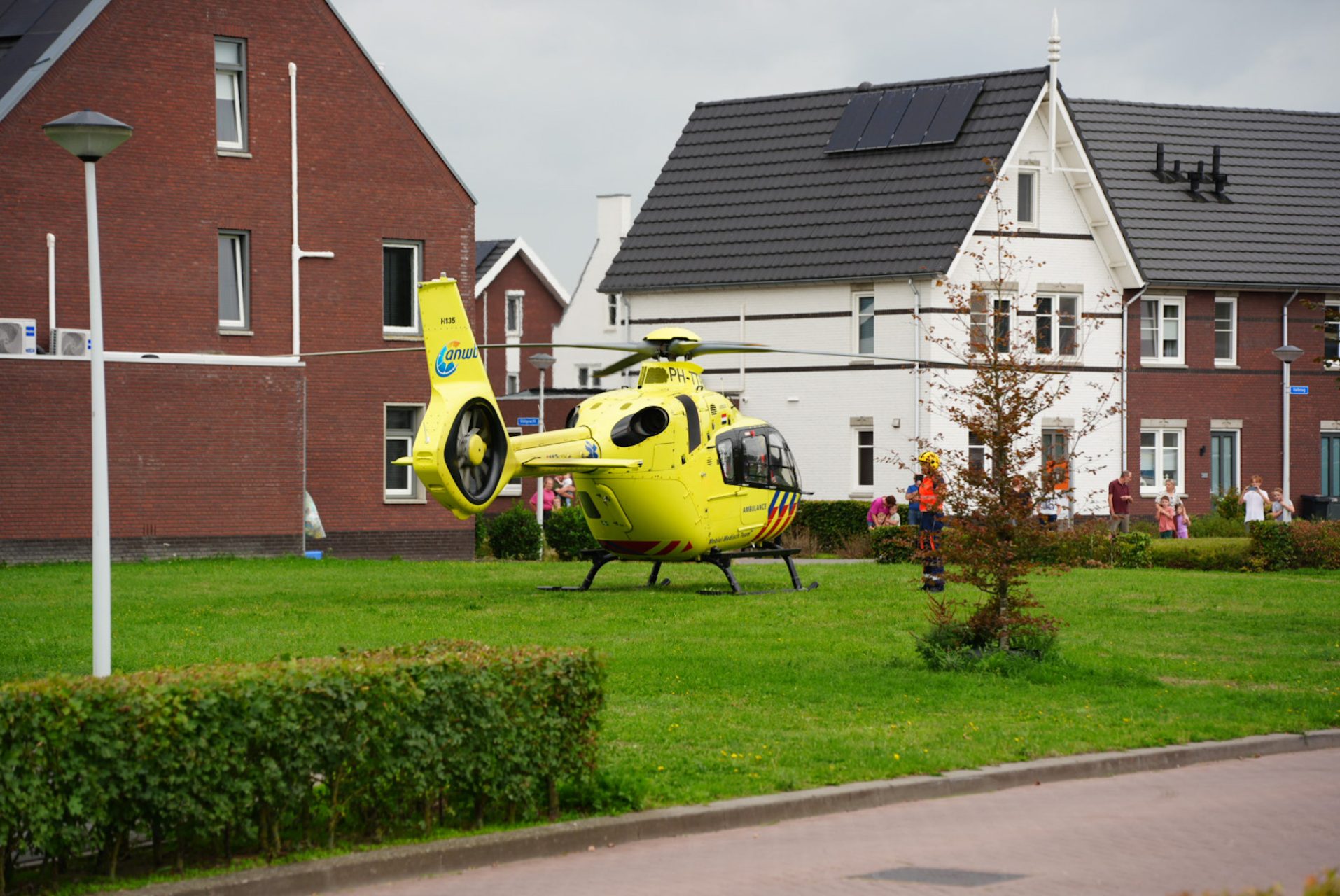 Jongeren met fatbikes hinderen vertrek traumahelikopter