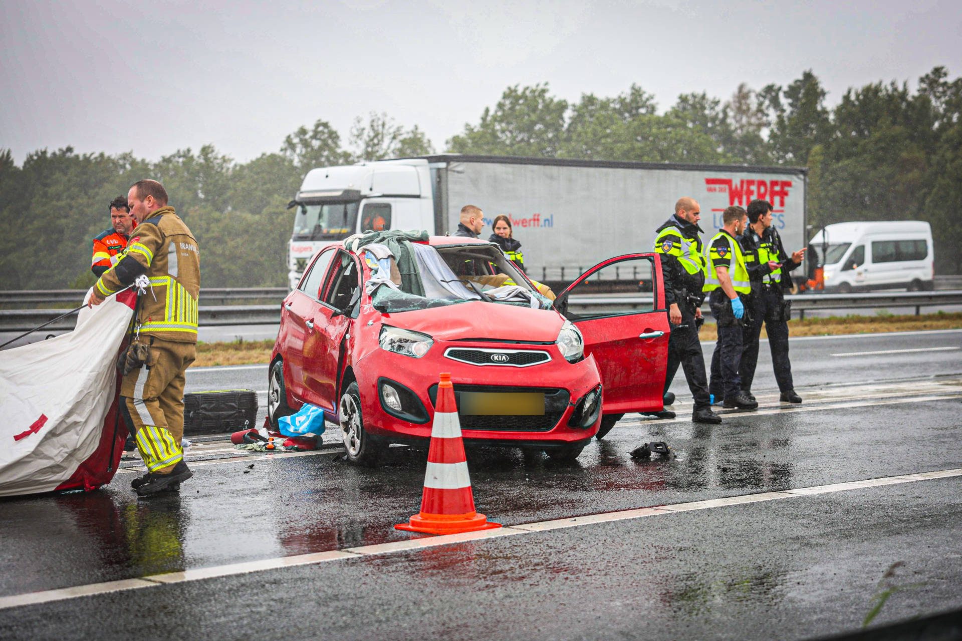 NOORDERNIEUWS_Vrouw_gewond_bij_ongeval_op_A7_bij_Drachten_6 - 112 Nederland