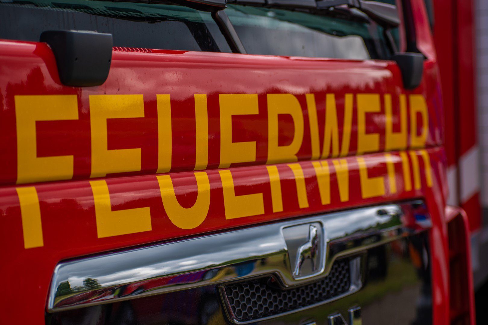 16-jarige brommerrijder overleden na frontale botsing met auto