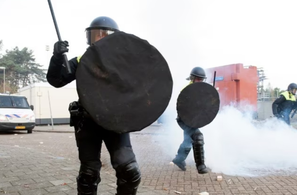 Onrust op Malieveld na veroordeling Thaçi tot 25 jaar cel