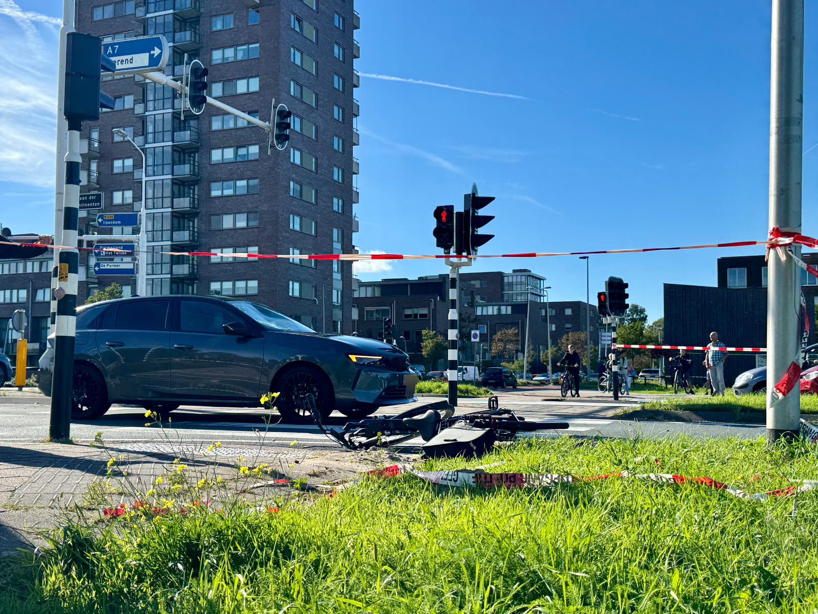Fietser gewond na botsing met auto