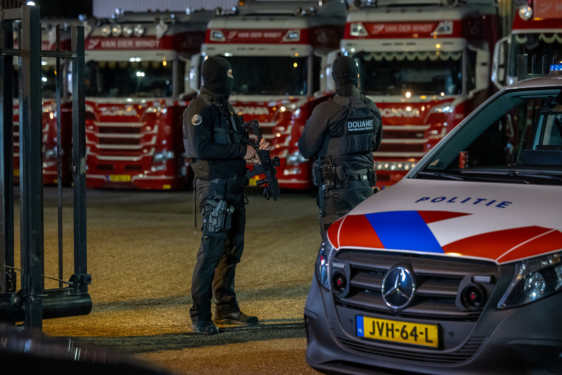 Mogelijk grote partij cocaïne ontdekt in koelcontainer in Maasdijk