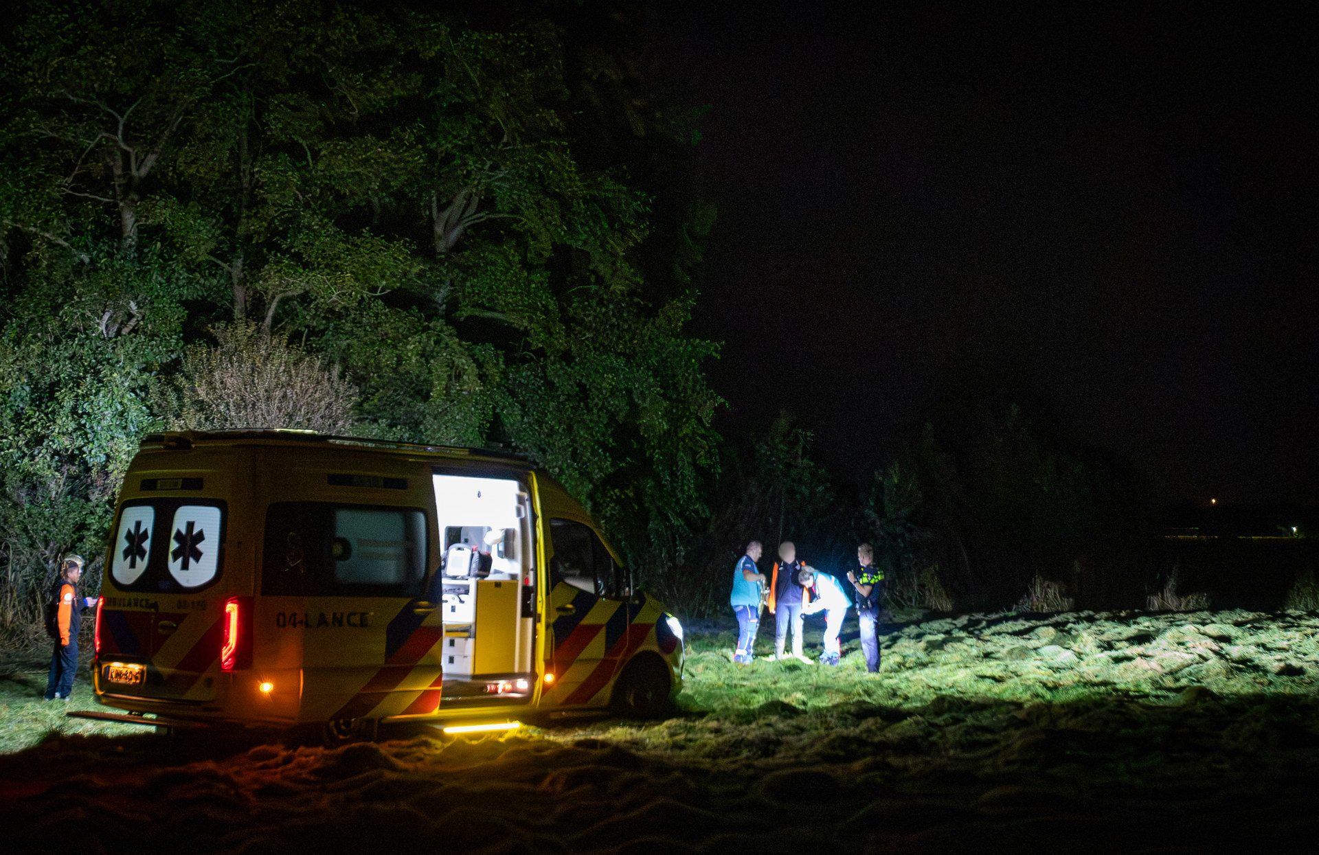 Jongen (14) komt vast te zitten in drijfzand