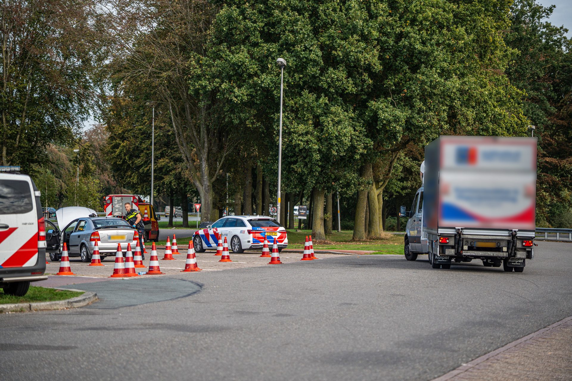 Grootschalige controles leveren aanhoudingen, drugs, wapen en 130.000 euro aan belastingschulden op