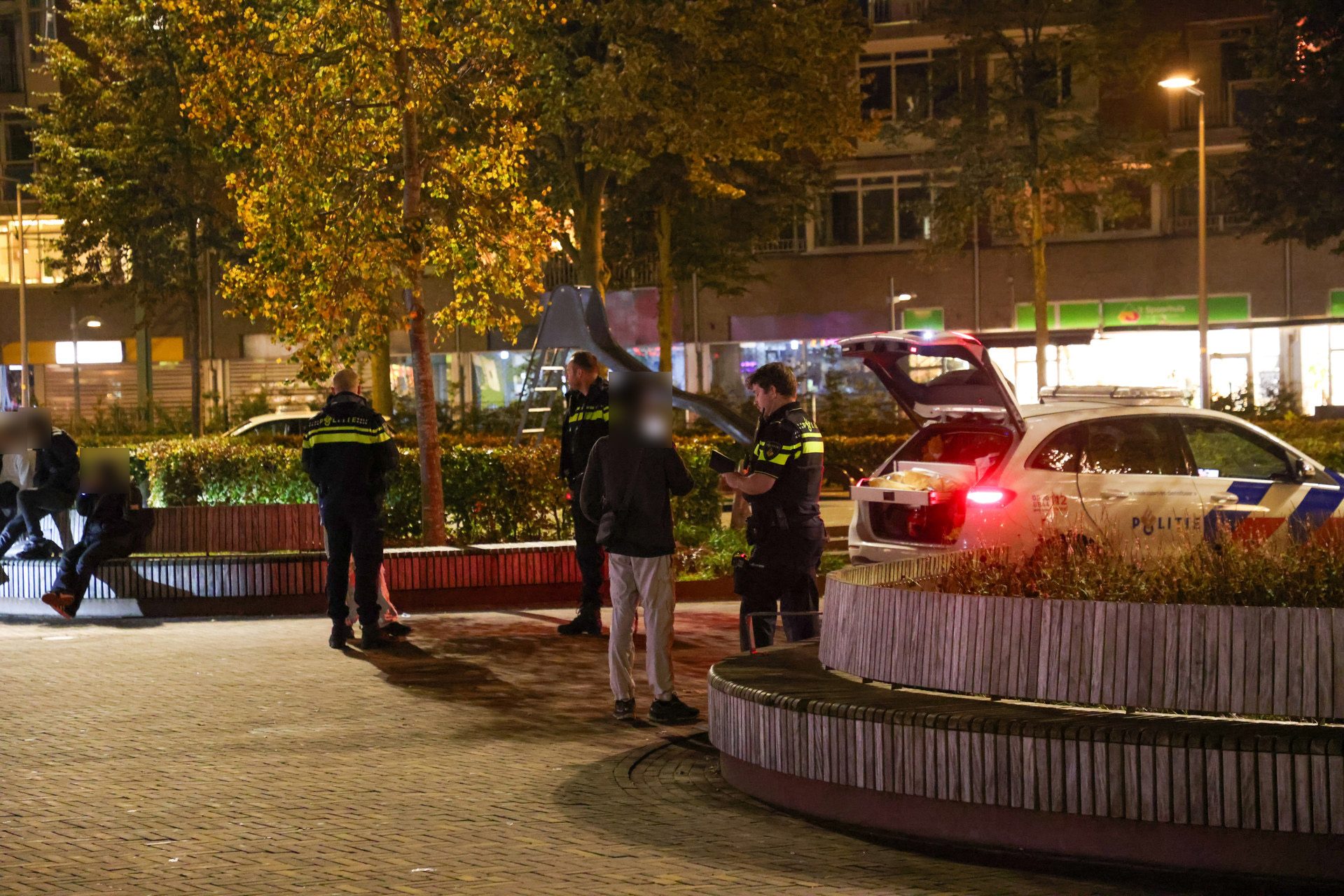 Gewonde bij mogelijk steekincident, man aangehouden