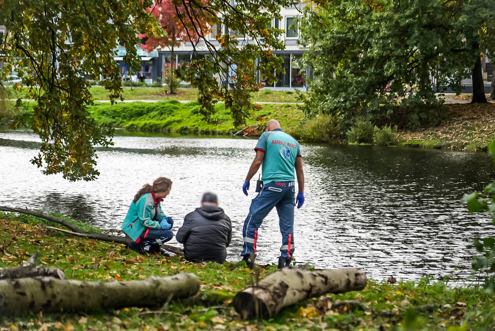 HEITINK_20261027_Scootmobieler_raakt_te_water_in_Musispark_Arnhem_1 - 112 Nederland