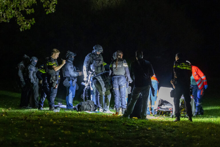 Arrestatieteam schiet gewapende persoon neer